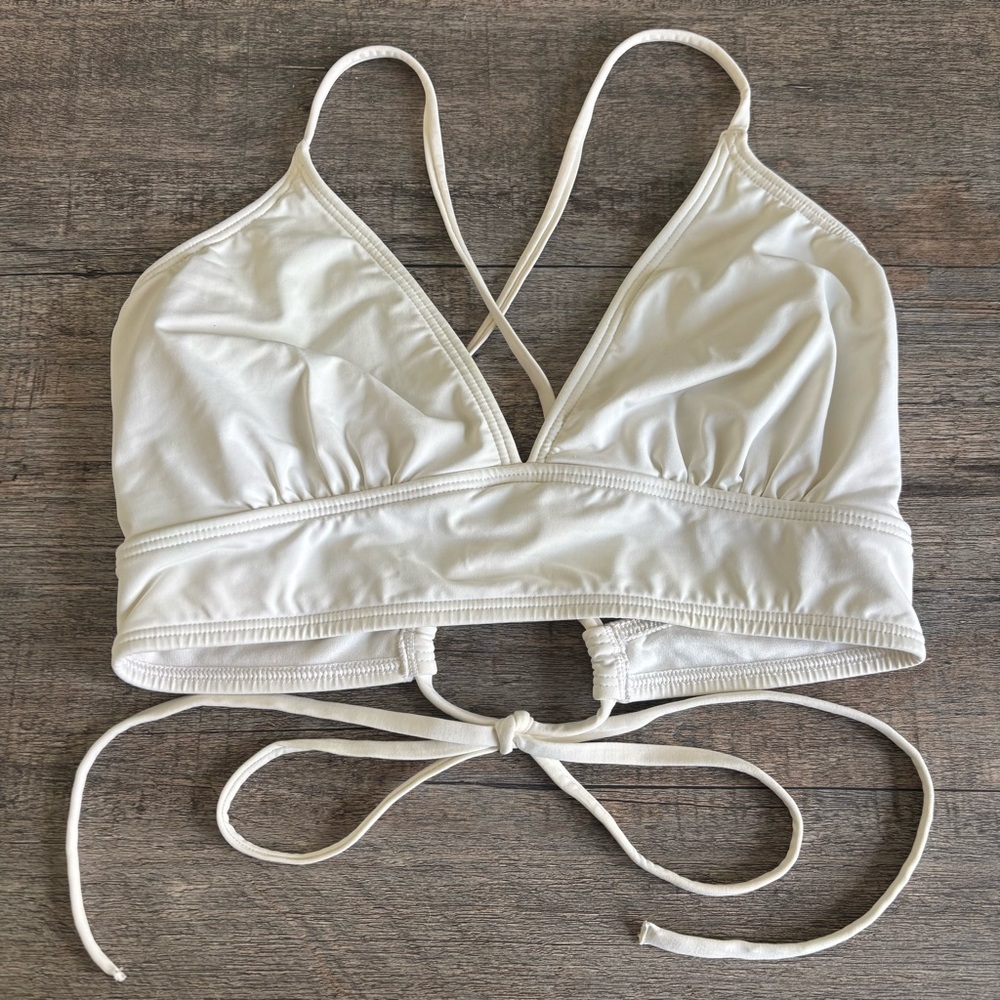 • [Athleta] Bikini Top •